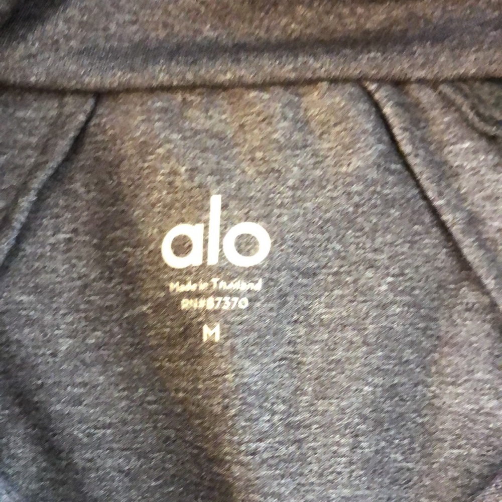 Alo like new no tags Med steel gray stretch tech fabric smooth NWOT front zip - Picture 4 of 6